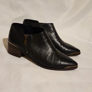 Lucky Brand Leather Ankle Boots With Gold Hardware Size Zipper